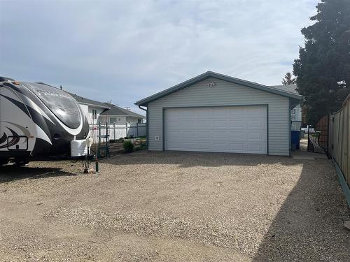 11804 102 Avenue, Fairview, AB - Outdoor With Exterior