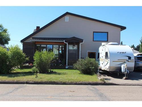 311 5Th Avenue Se, Manning, AB - Outdoor
