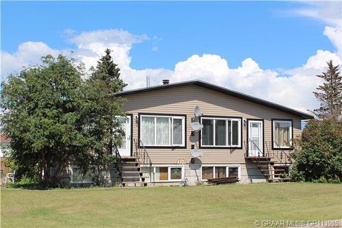320 8Th Se Avenue, Manning, AB - Outdoor