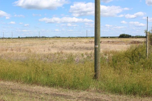 901 Main Street, Manning, AB 