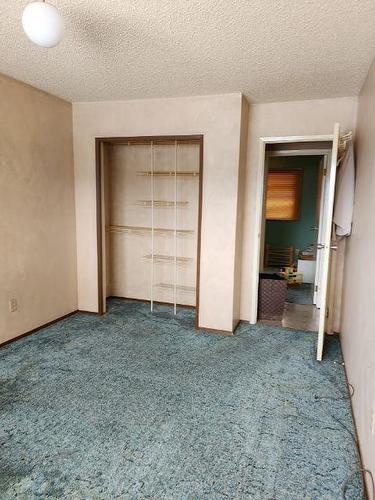 5410 52A Street, Berwyn, AB - Indoor Photo Showing Other Room