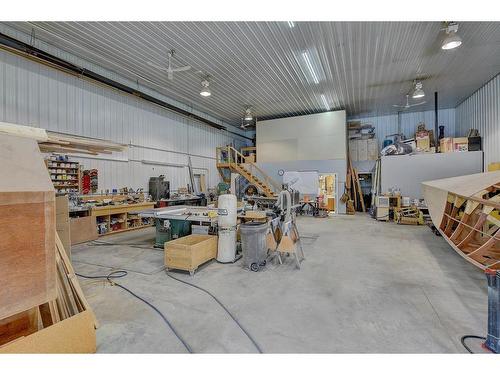 26-742033 Range Road 53, Rural Grande Prairie No. 1, County Of, AB - Indoor Photo Showing Garage