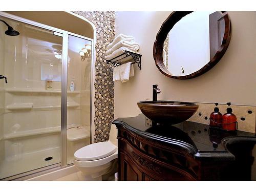8102 Willow Grove Way, Rural Grande Prairie No. 1, County Of, AB - Indoor Photo Showing Bathroom