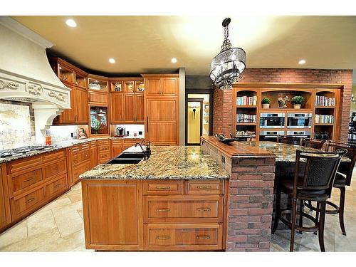 8102 Willow Grove Way, Rural Grande Prairie No. 1, County Of, AB - Indoor Photo Showing Kitchen