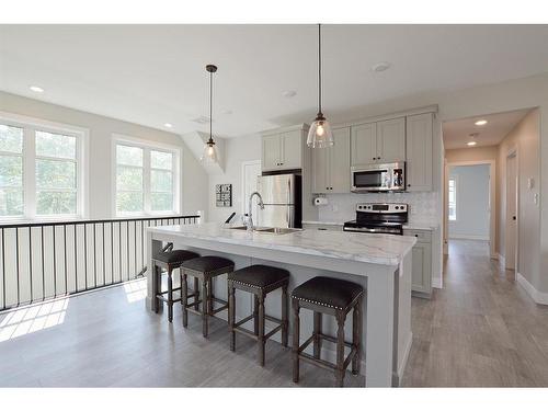 10201 67 Avenue, Grande Prairie, AB - Indoor Photo Showing Kitchen With Upgraded Kitchen