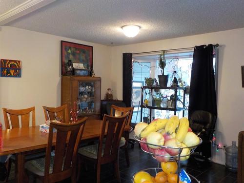 10517 104 Street, Fairview, AB - Indoor Photo Showing Dining Room