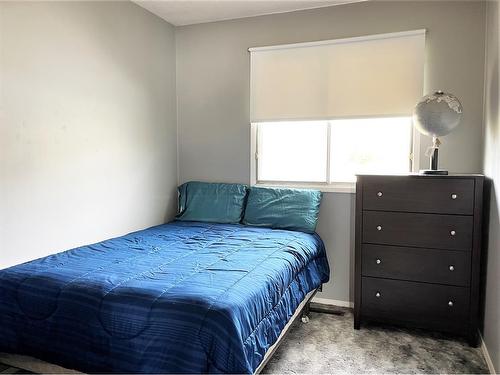 11225 108 Avenue, Fairview, AB - Indoor Photo Showing Bedroom