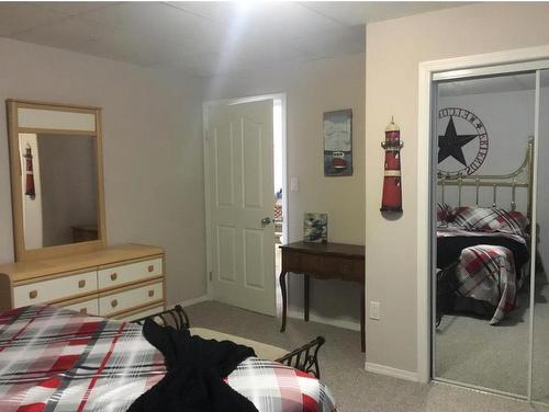 5510 45 Avenue, Grimshaw, AB - Indoor Photo Showing Bedroom