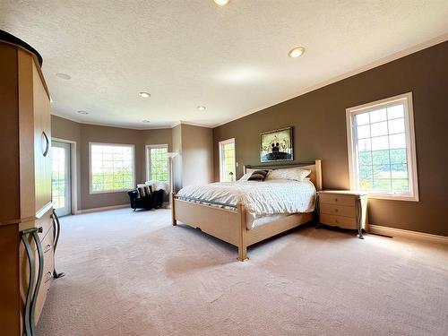 712005 Rr100, Rural Grande Prairie No. 1, County Of, AB - Indoor Photo Showing Bedroom