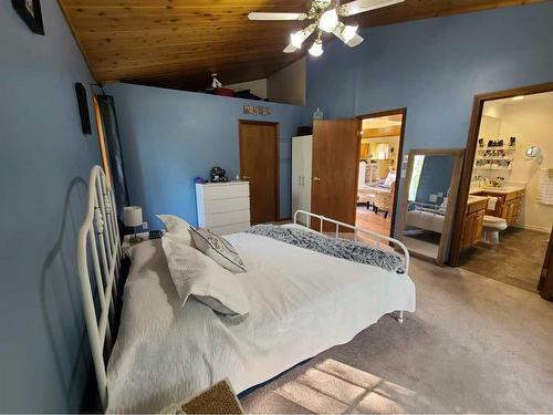 73-843058 Rr 222, Rural Northern Lights, County Of, AB - Indoor Photo Showing Bedroom