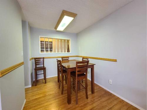 4812 48 Avenue, Grimshaw, AB - Indoor Photo Showing Dining Room