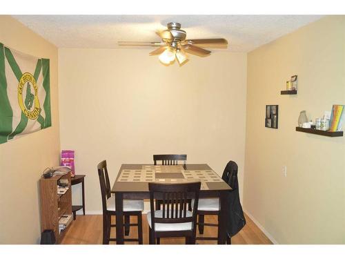 4-8205 98 Street, Peace River, AB - Indoor Photo Showing Dining Room