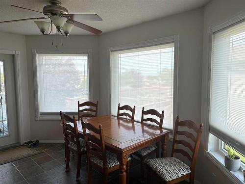 50 Sunset Drive, Spirit River, AB - Indoor Photo Showing Dining Room