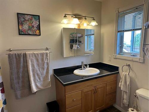 50 Sunset Drive, Spirit River, AB - Indoor Photo Showing Bathroom