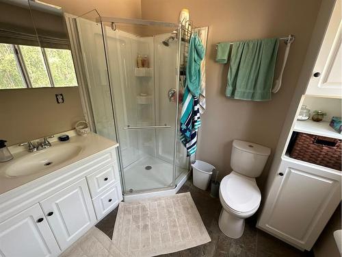 841047-Rr Rd 234 . Ridge North, Rural Northern Lights, County Of, AB - Indoor Photo Showing Bathroom