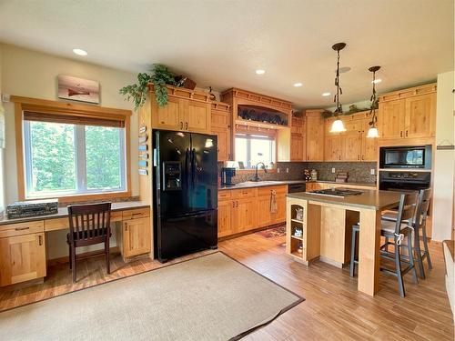 155 Peace River Avenue, Joussard, AB - Indoor Photo Showing Kitchen