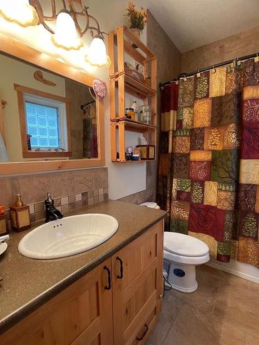 155 Peace River Avenue, Joussard, AB - Indoor Photo Showing Bathroom