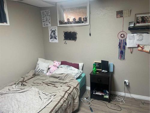 121 2 Avenue, Falher, AB - Indoor Photo Showing Bedroom
