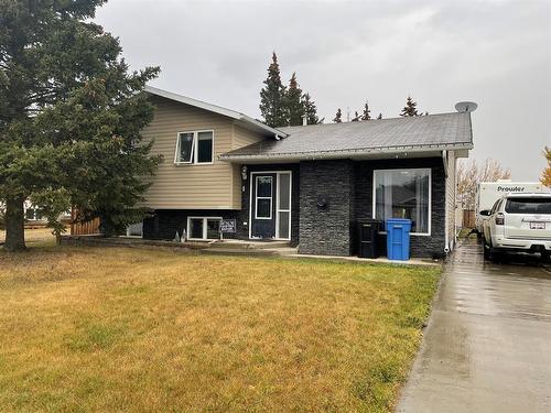11832 104 Ave Avenue West, Fairview, AB - Outdoor