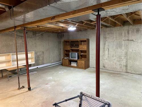 4714 51 Avenue, Grimshaw, AB - Indoor Photo Showing Basement