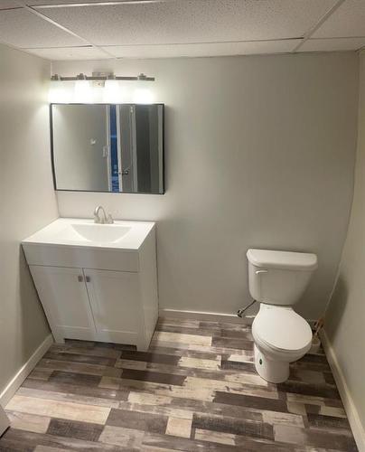 5613 Evergreen Drvie, High Prairie, AB - Indoor Photo Showing Bathroom