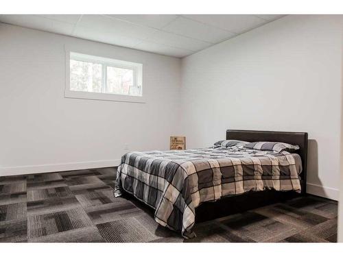 6119 76A Street, Rural Grande Prairie No. 1, County Of, AB - Indoor Photo Showing Bedroom