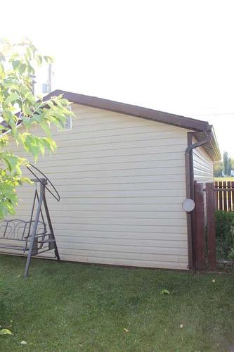414 3Rd Street Nw, Manning, AB - Outdoor