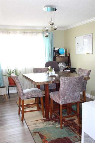 414 3Rd Street Nw, Manning, AB - Indoor Photo Showing Dining Room