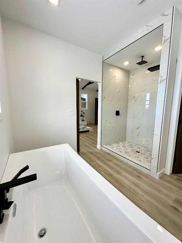 8817 59 Avenue, Grande Prairie, AB - Indoor Photo Showing Bathroom