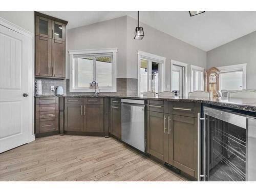 7702 Covington Way, Rural Grande Prairie No. 1, County Of, AB - Indoor Photo Showing Kitchen