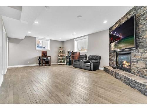 7702 Covington Way, Rural Grande Prairie No. 1, County Of, AB - Indoor Photo Showing Living Room With Fireplace