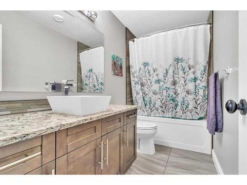 7702 Covington Way, Rural Grande Prairie No. 1, County Of, AB - Indoor Photo Showing Bathroom