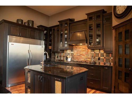 13 Chinook Crescent, High Level, AB - Indoor Photo Showing Kitchen