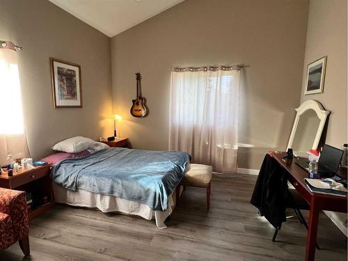 5625 44 Street, Valleyview, AB - Indoor Photo Showing Bedroom