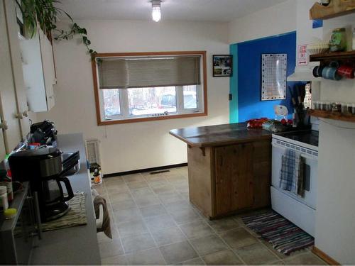 921023 Rge Rd 222, Rural Northern Lights, County Of, AB - Indoor Photo Showing Kitchen