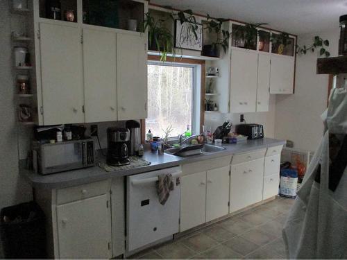 921023 Rge Rd 222, Rural Northern Lights, County Of, AB - Indoor Photo Showing Kitchen