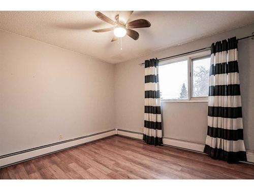 5202 54A Ave, Berwyn, AB - Indoor Photo Showing Other Room
