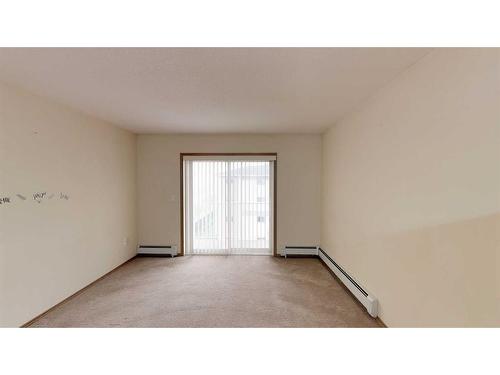 12015 Royal Oaks Drive, Grande Prairie, AB - Indoor Photo Showing Other Room