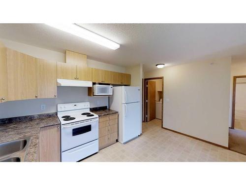 12015 Royal Oaks Drive, Grande Prairie, AB - Indoor Photo Showing Kitchen