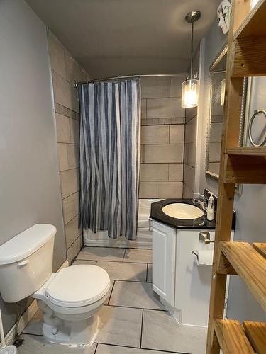 4900 55Th Avenue, High Prairie, AB - Indoor Photo Showing Bathroom