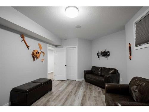 742062 51 Range, Sexsmith, AB - Indoor Photo Showing Living Room