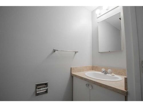 210-9738 82 Avenue, Grande Prairie, AB - Indoor Photo Showing Bathroom