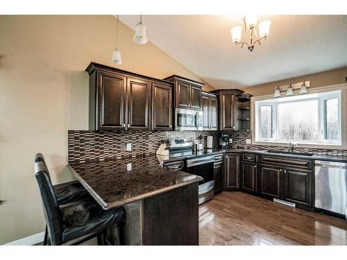 842007 Range Road 222, Rural Northern Lights, County Of, AB - Indoor Photo Showing Kitchen With Stainless Steel Kitchen With Upgraded Kitchen