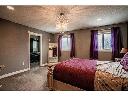 842007 Range Road 222, Rural Northern Lights, County Of, AB - Indoor Photo Showing Bedroom