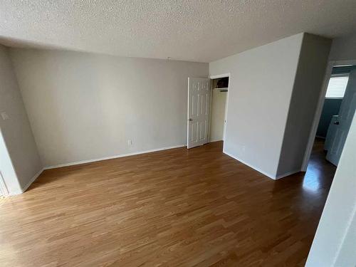 4808 54 Avenue, Grimshaw, AB - Indoor Photo Showing Other Room