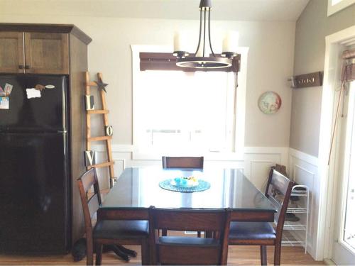 10410 90 Street, Peace River, AB - Indoor Photo Showing Dining Room