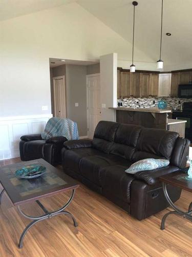 10410 90 Street, Peace River, AB - Indoor Photo Showing Living Room