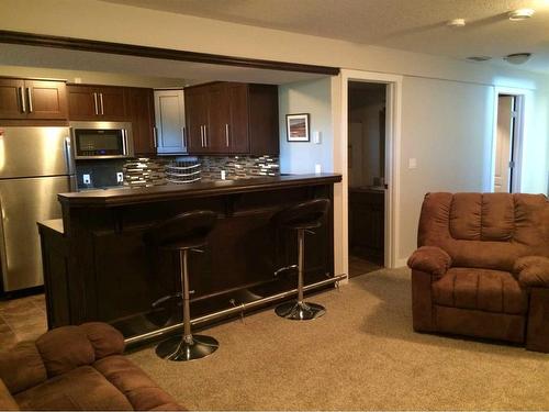 10410 90 Street, Peace River, AB - Indoor Photo Showing Kitchen