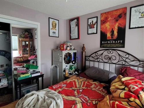 5103 50 Avenue, Grimshaw, AB - Indoor Photo Showing Bedroom