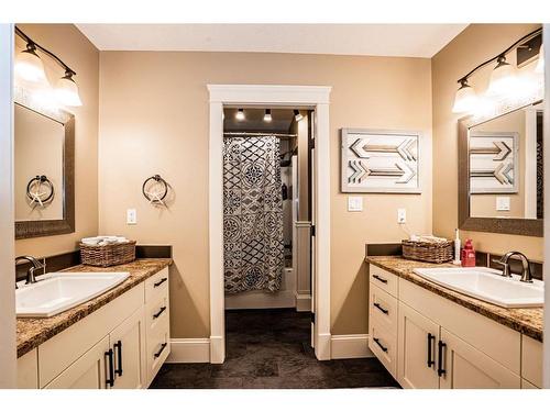 11802 106 Street, Fairview, AB - Indoor Photo Showing Bathroom
